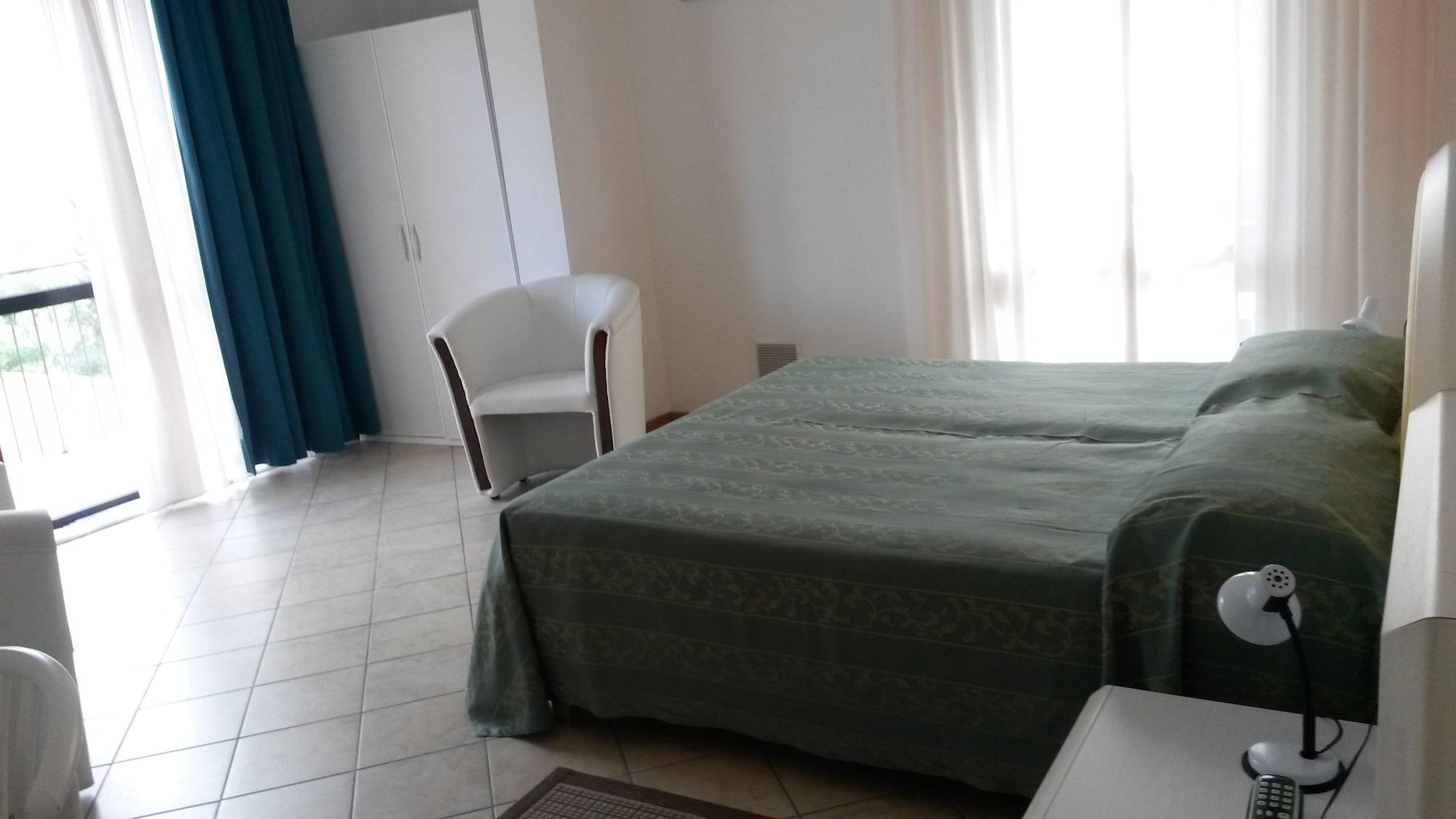 Hotel Garda Bellevue Limone sul Garda Exterior photo