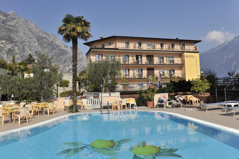 Hotel Garda Bellevue Limone sul Garda Exterior photo
