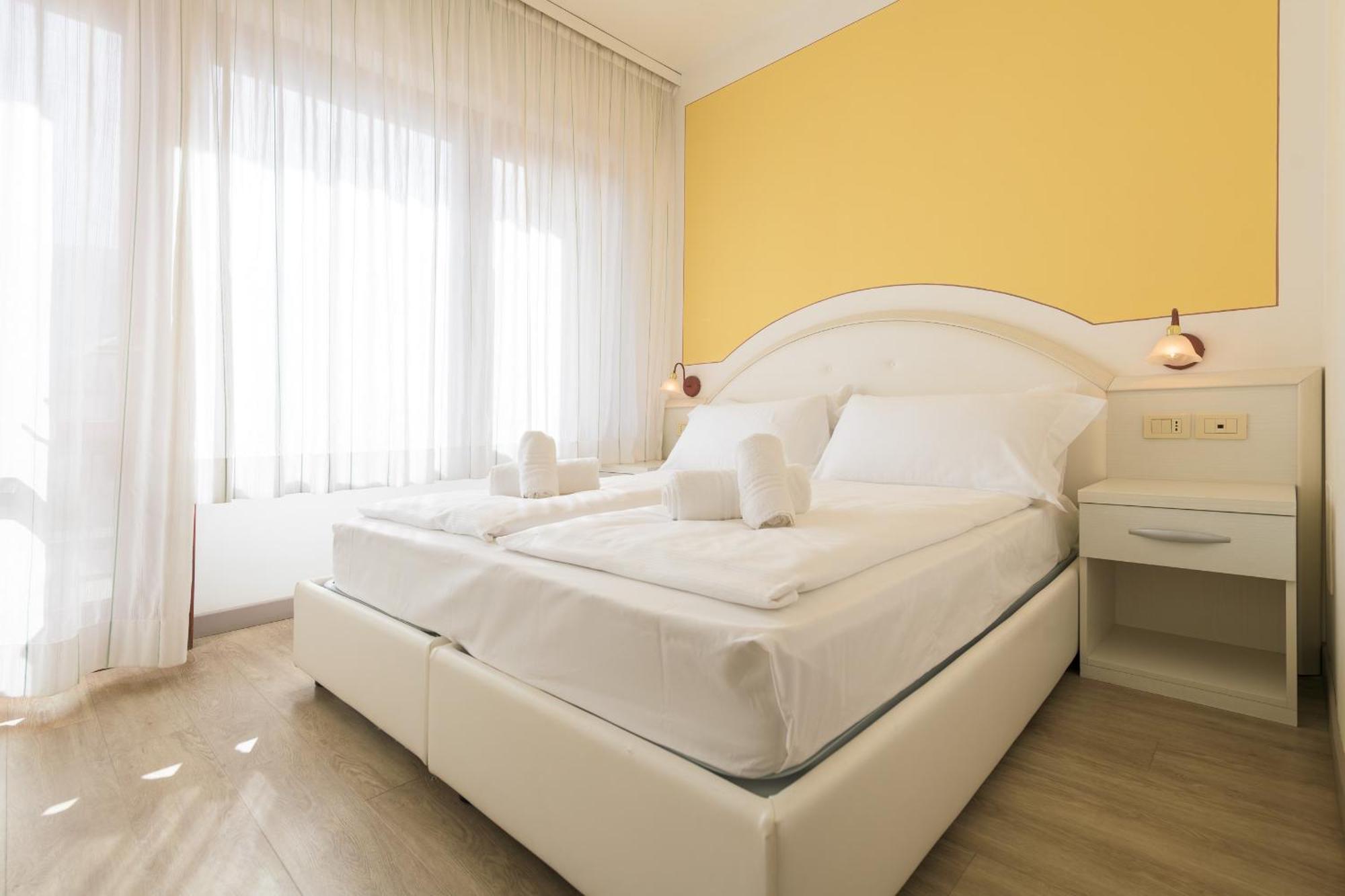 Hotel Garda Bellevue Limone sul Garda Exterior photo