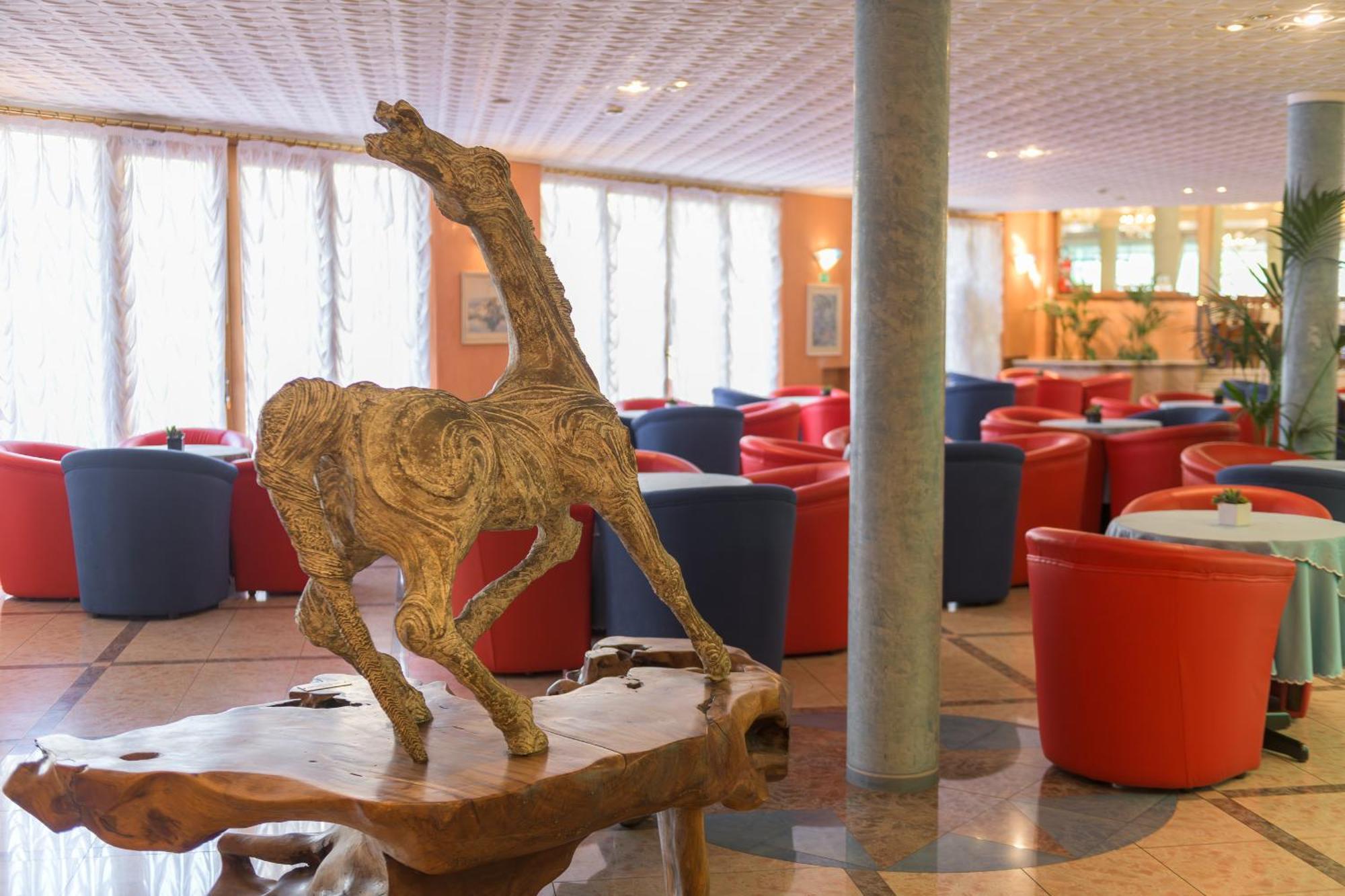 Hotel Garda Bellevue Limone sul Garda Exterior photo