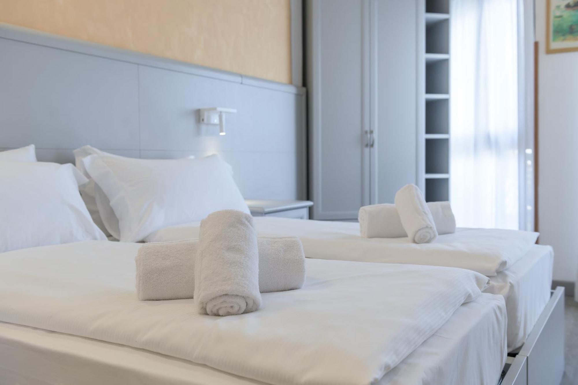 Hotel Garda Bellevue Limone sul Garda Exterior photo