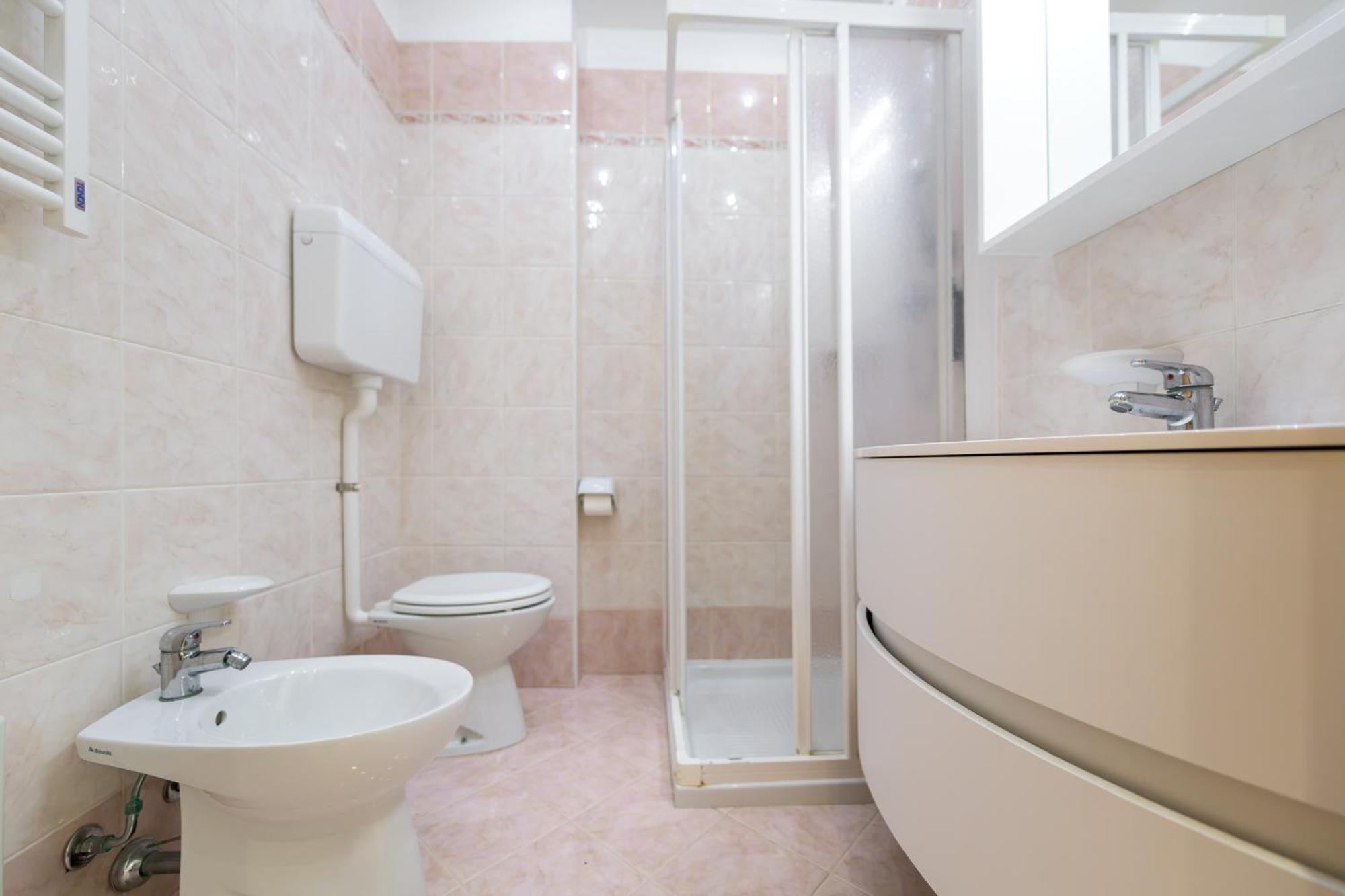 Hotel Garda Bellevue Limone sul Garda Room photo
